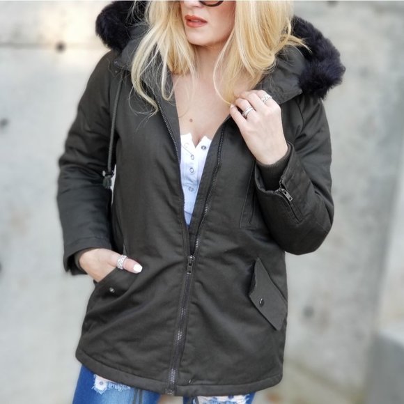 Warm Army Green Coat - Picture 1 of 5